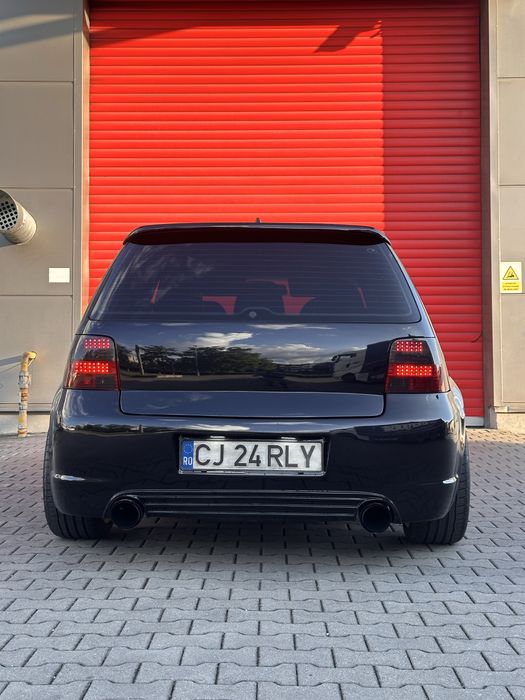 VOLKSWAGEN Golf 2000 — imagine 3