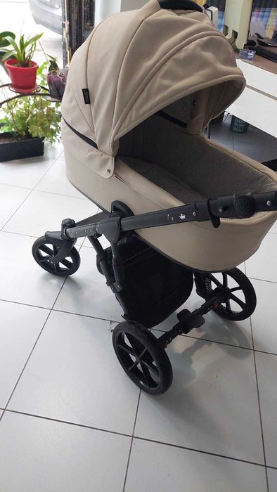 Детска количка с две кошчета