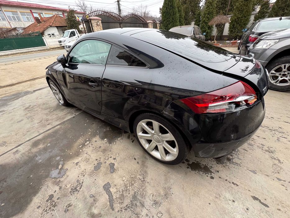 Dezmembram Audi TT 2.0 tfsi BWA 2008