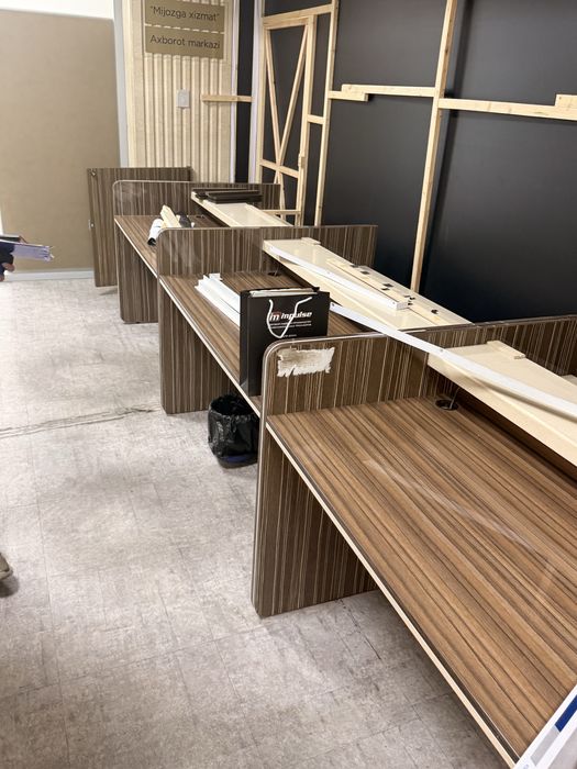 бизилган холда офис мебели сотилади