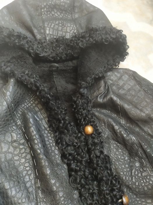 Кожаная дубленка с каракулем 44-46р