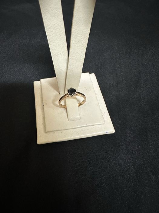 Inel din aur de 14k cu saphire