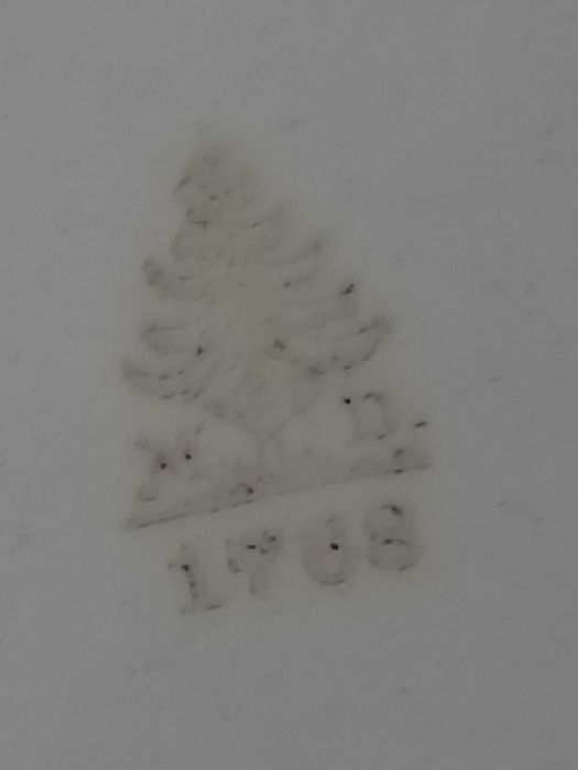 Продам фарфоровый антикварный поднос