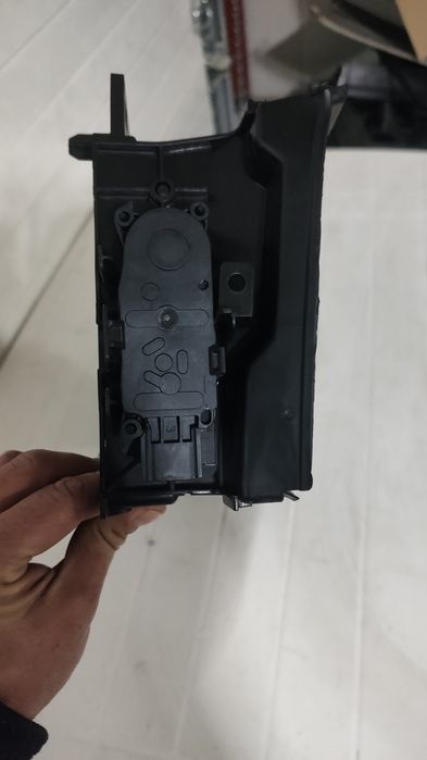 Grila activa , volet Dacia jogger 1.6 hibrid cod 214F67001R