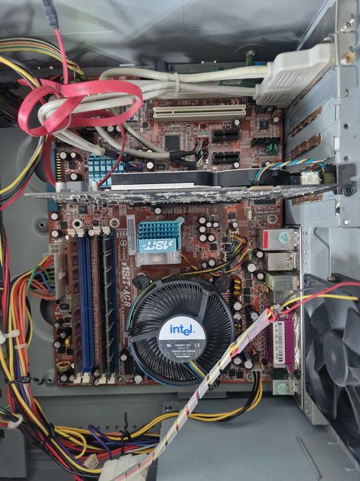 PC Retro Pentium 4 - Nvidia 9600 GT XFX