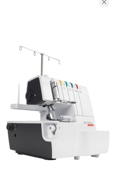 Оверлок Bernina Bernette Funlock B44 белый