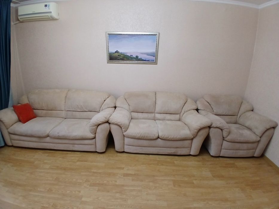 Продам диван  кресло в хорошем состоянии