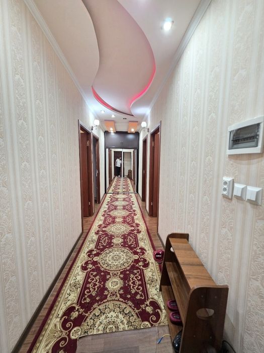 Jaxon market oldida 4 xona