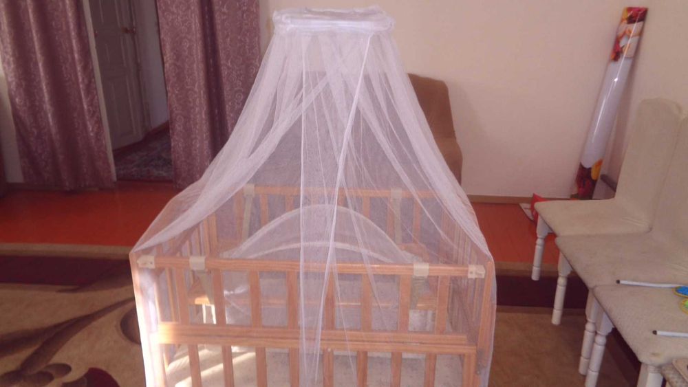 Манеж детский со съёмной колыбельной люлькой.