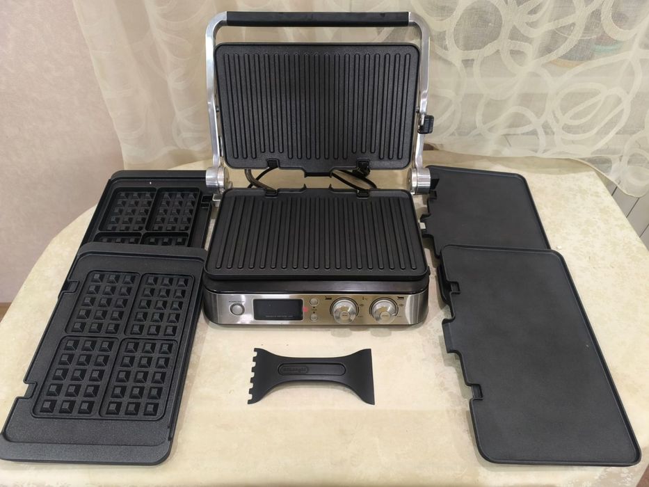 Мультигрильница Delonghi
