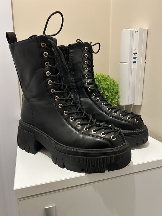 Дамски кожени боти