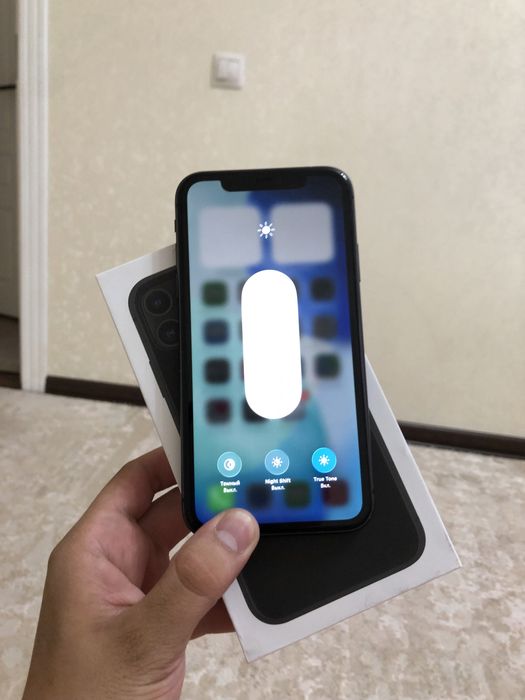 Iphone 11 очилмаган