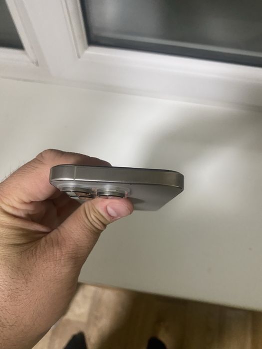 IPhone 16 Pro Natural Titanium
