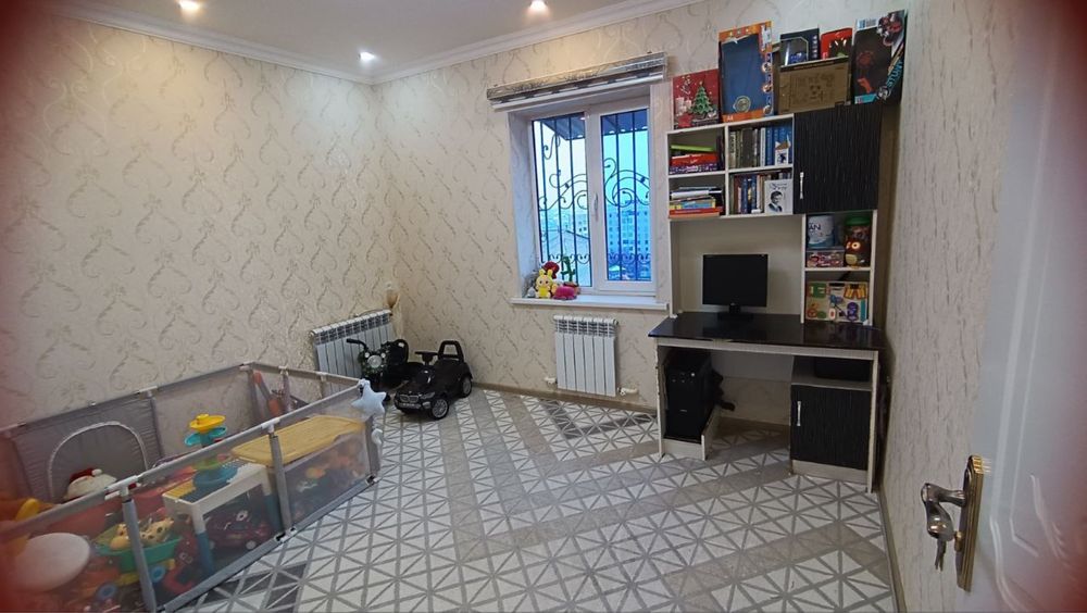 Продаётся 4-комнатная квартира (от собственника)