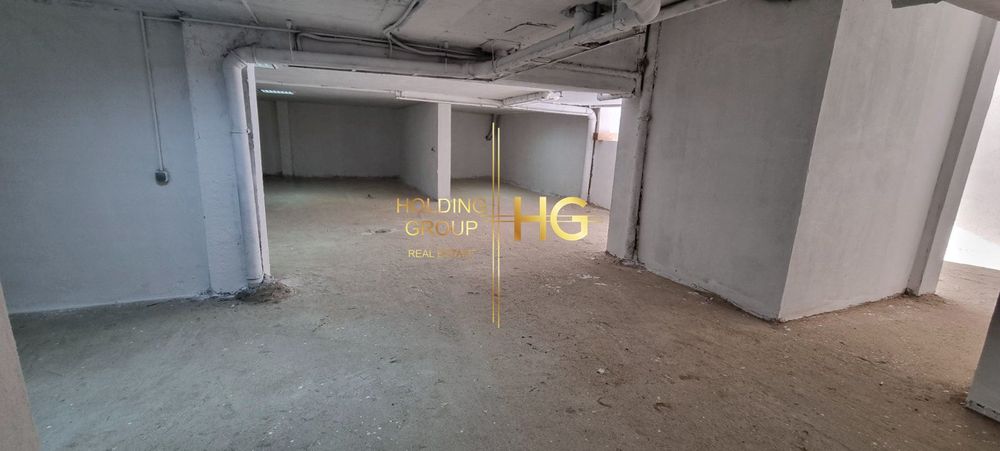 Продава се Гараж / Паркомясто в Варна, Цветен квартал - 240 кв.м за 550 €/кв.м - Снимка #1