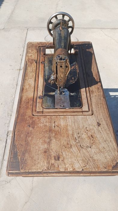 Швейная машина singer