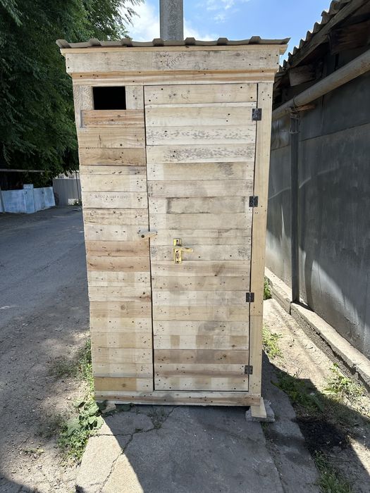 Продаю уличные туалеты, будки