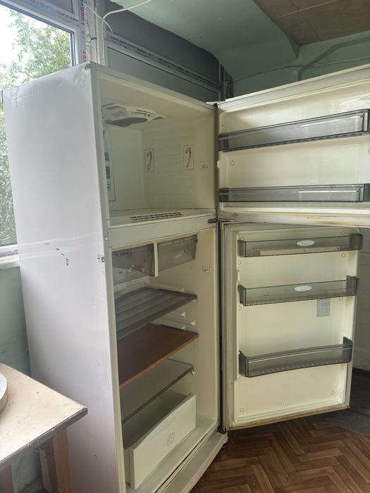 Продам холодильник