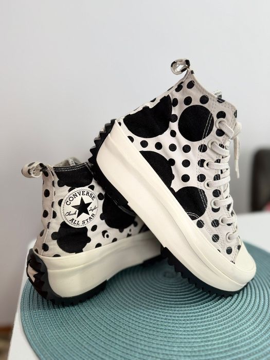 Converse Run Star Hike