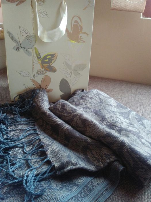 Чисто Нови шалове