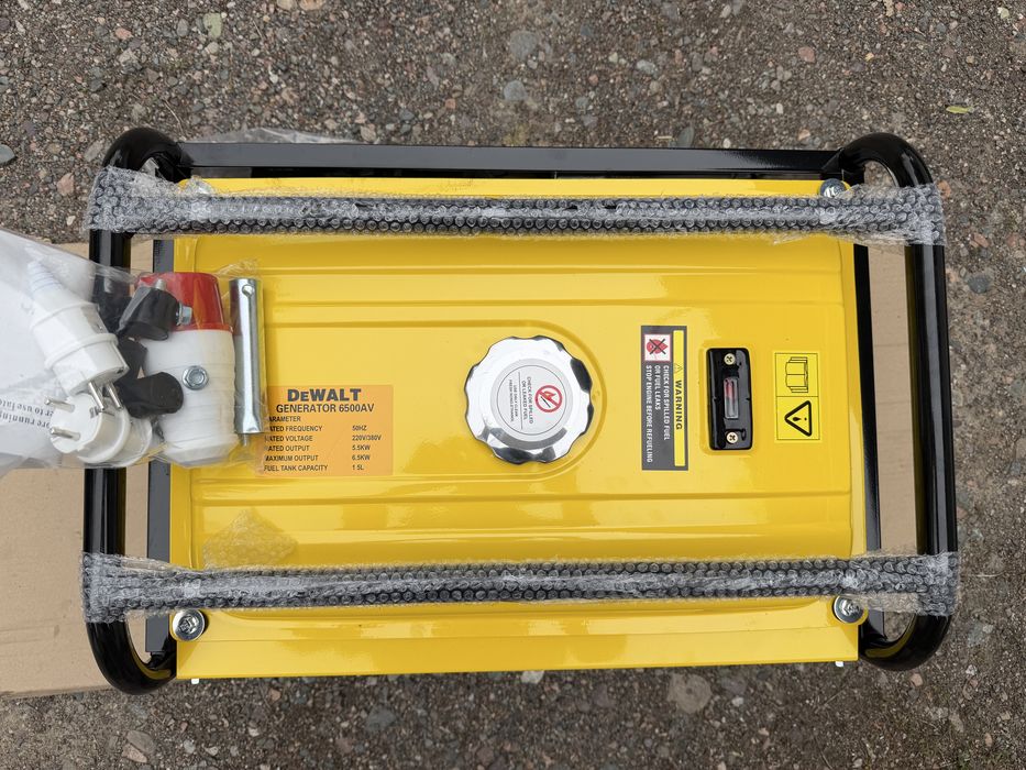 Генератор бензиновый DeWalt 6500v