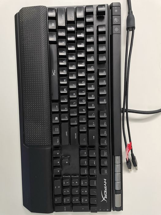 Tastatura HyperX Elite Alloy RGB, switch-uri Cherry MX red