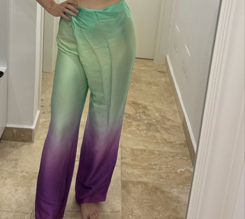 Pantaloni satinați Zara