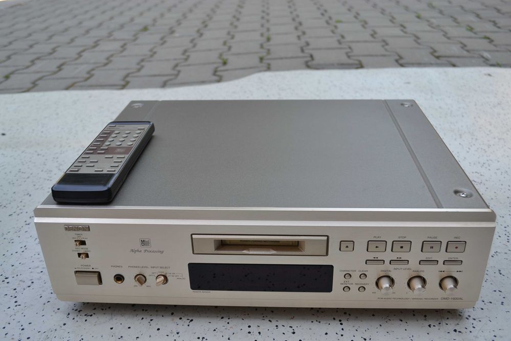 Minidisc Denon DMD-1600AL cu telecomanda