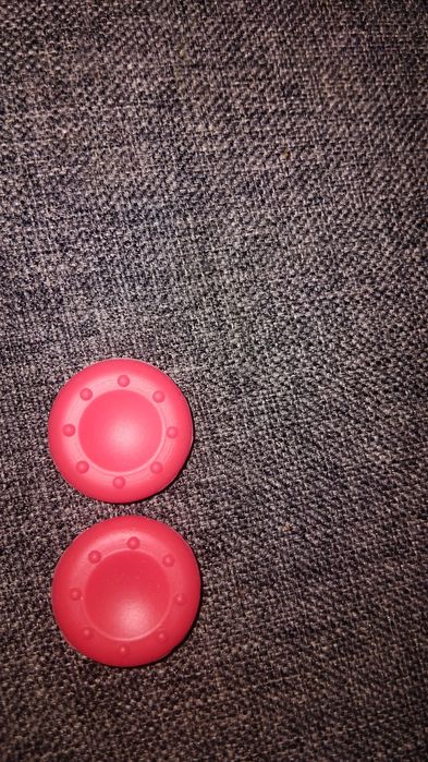 Vând urgent maneta de xbox series s roșie!