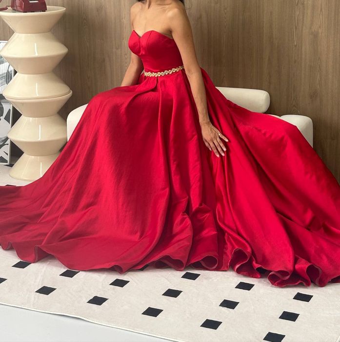 Пошив одежды с дизайнерами с опытом