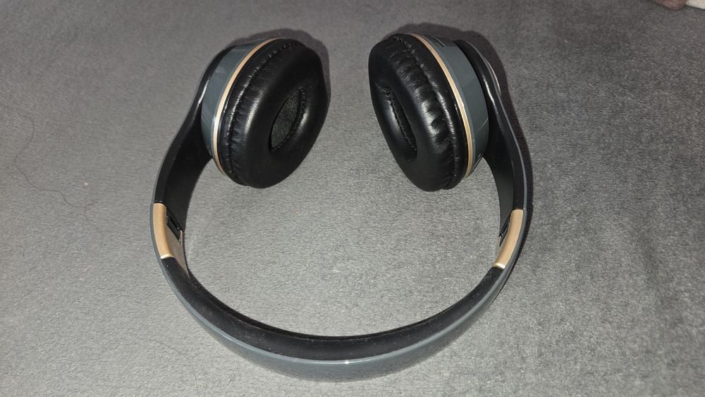 Слушалки блутут, Bluetooth headphones over ear