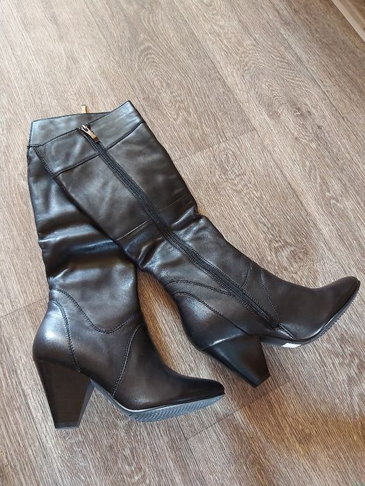 Сапоги,ботинки новые 38,39 р.