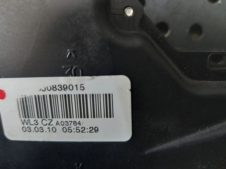 Broasca usa stanga spate skoda fabia 2 5j 5j0839015