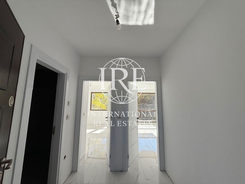 Продава се Двустаен апартамент в к.к. Св.Св. Константин и Елена - 70 кв.м за 1472 €/кв.м - Снимка #4