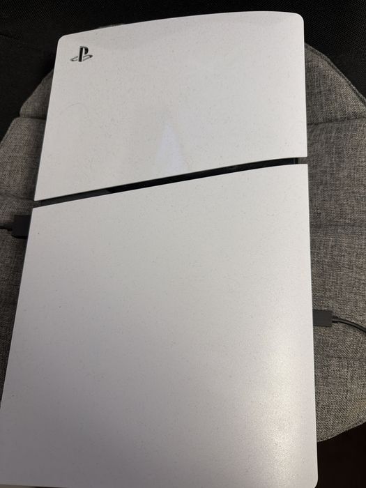 Ps5 in garantie cu o maneta si fifa 26 ,27
