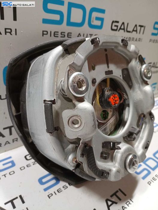 Airbag Volan in 4 Spite Audi A4 B7 2.0 TDI 2004 - 2008 Cod 8K0880201A [M4101]
