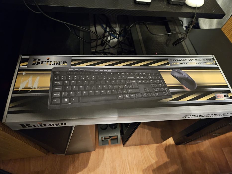 Set tastatura și mouse noua Builder
