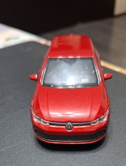 VÎND machetă VOLKSWAGEN GOLF 8 GTI din metal de colecție