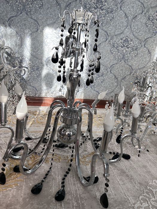 Продаются люстры