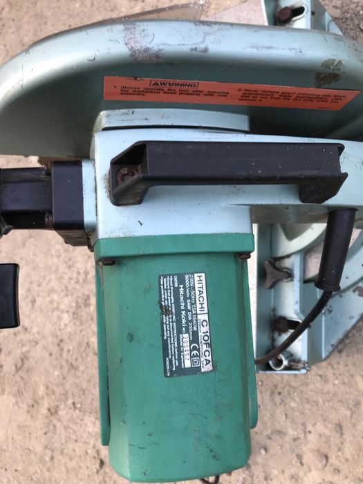 Fierastrau Circular Unghiular Hitachi C 10FCA 1640w