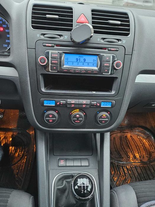 Golf 5 1.4 16V benzina, 2008