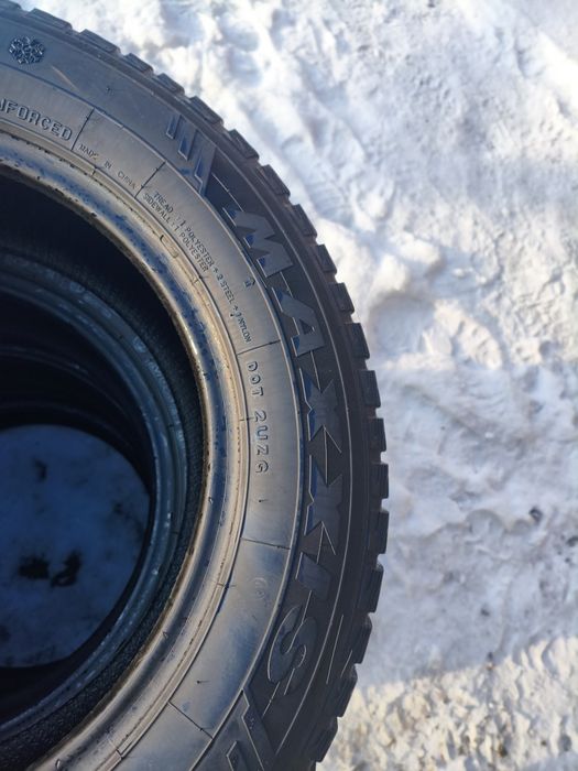 Шины б/у 195/65 R15 MAXXIS