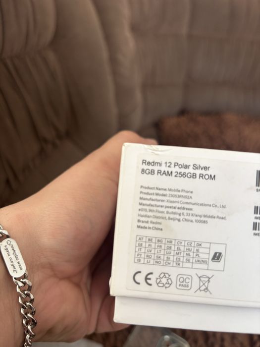 Продам телефон редми 12 8/256GB