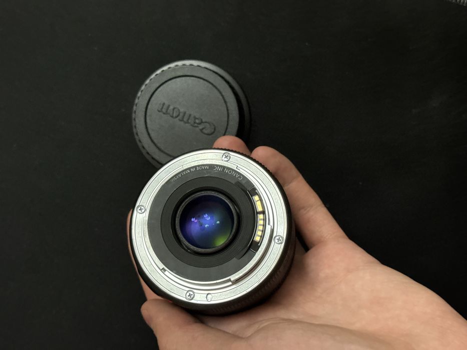Canon EF 50mm 1:1.8 STM продам срочно!