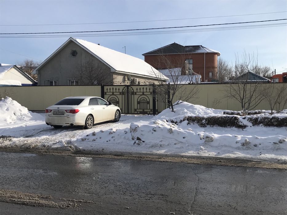 Дом продается в городе