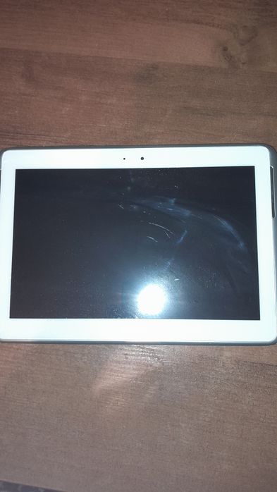 Продам планшет в хорошем состояние