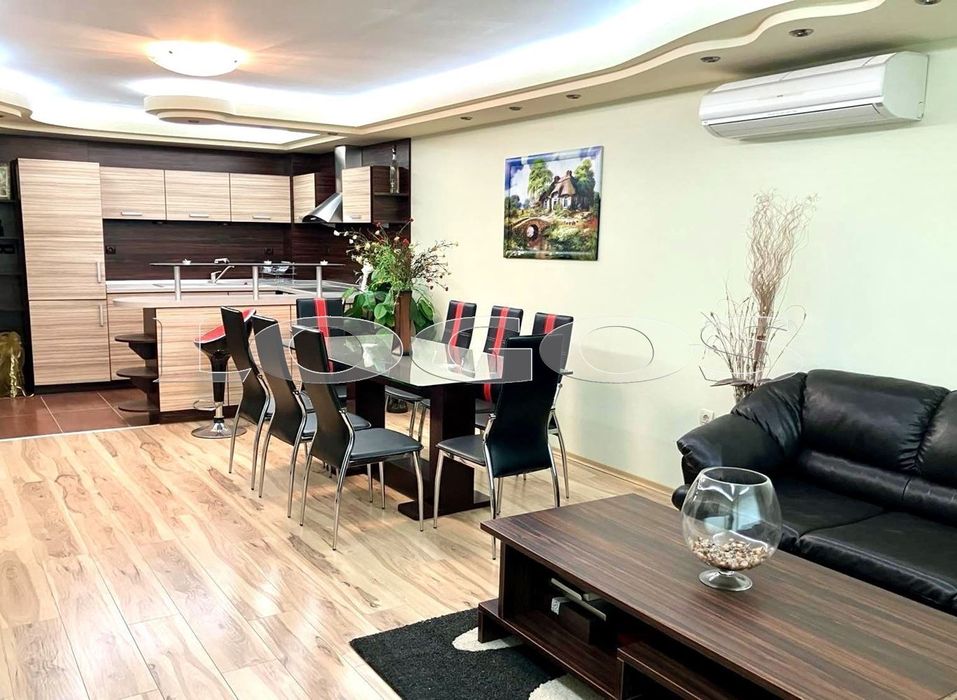 Продава се Тристаен апартамент в Варна, Базар Левски - 100 кв.м за 2970 €/кв.м - Снимка #1