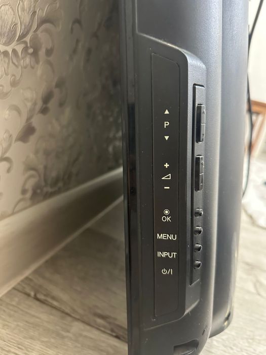 Продам телевизор LG 42(106см)