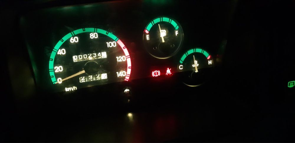 Damas pachka srochna sotiladi