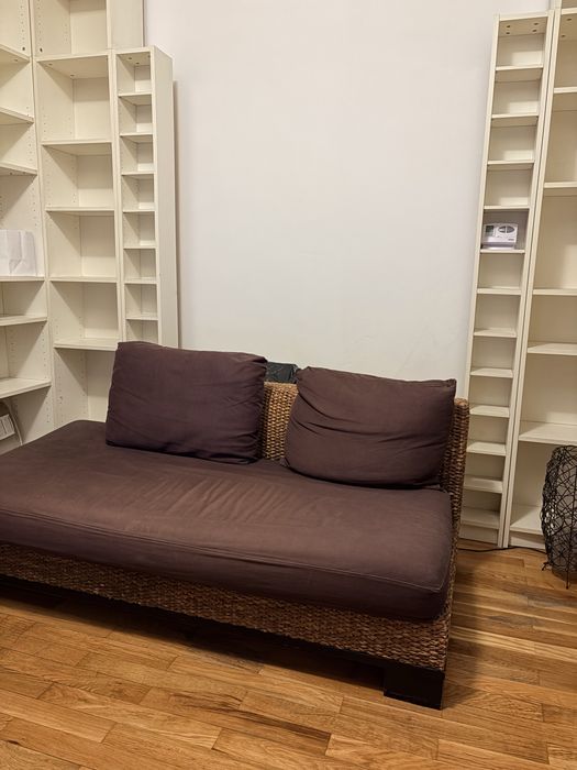 Vand canapea 2 persoane stare buna